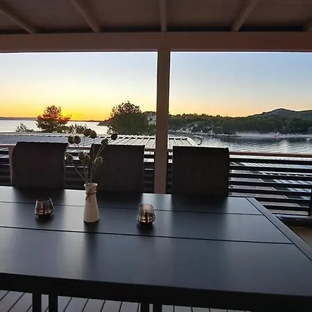 Perfect Day - Seaside Mobile House - 50 M From The Sea Drage
